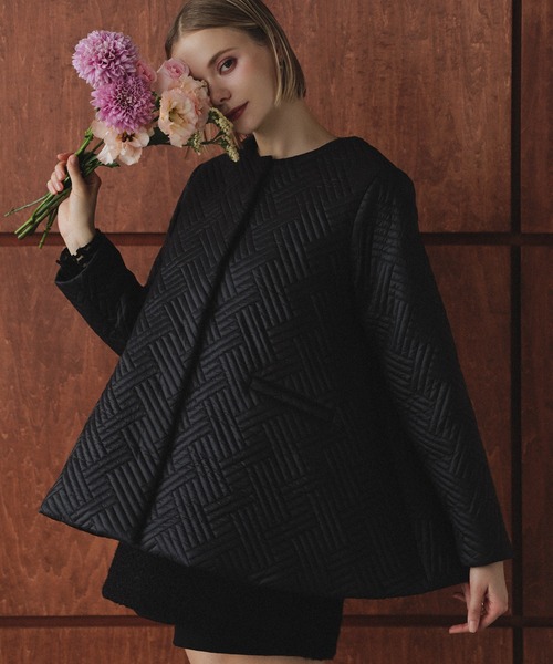 MERAKI(メラキ)の「ヘリンボーンキルティングコート(ノーカラーコート・レディース・ブラック/ホワイト・FREE)」の6枚目の写真