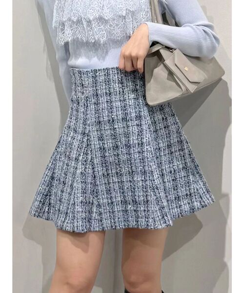 MERCURYDUO(マーキュリーデュオ)の「【セットアップ着用可】バックZIPミニスカパン(スカート・レディース・アイボリー/チャコールグレー/ブルー/ベージュ・SMALL/MEDIUM)」の13枚目の写真