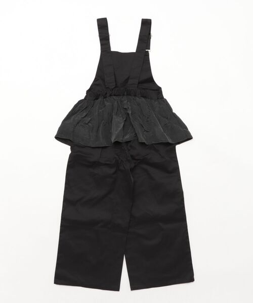maarook（マルーク）の「カルゼストレッチペプラムサロペットパンツ（サロペット/オーバーオール・キッズ・ブラック/ホワイト・160cm/150cm/140cm）」の3枚目の写真