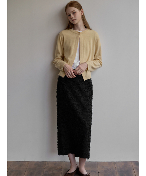 BEMUSE MANSION（ビミューズマンション）の「Camelia knit cardigan - Butter cream（ニット/セーター・レディース・その他・FREE）」の2枚目の写真