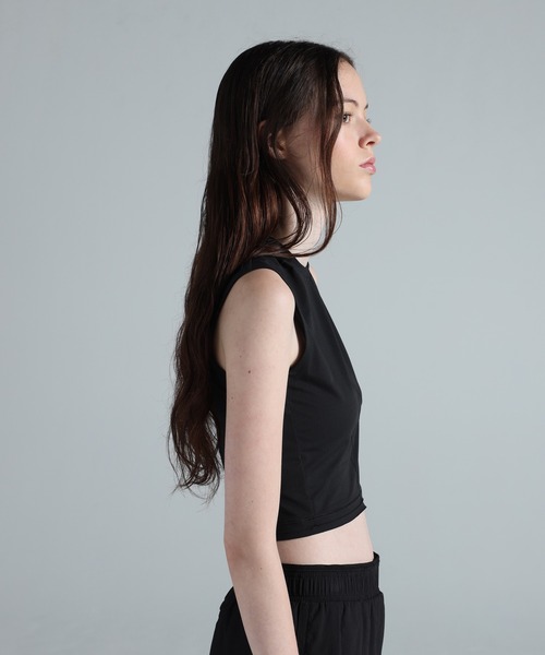 Y-3(ワイスリー)の「Y-3 RUNNING CROPPED TANK TOP(Tシャツ/カットソー・レディース・ブラック・X-SMALL/SMALL/MEDIUM/XX-SMALL/LARGE)」の2枚目の写真