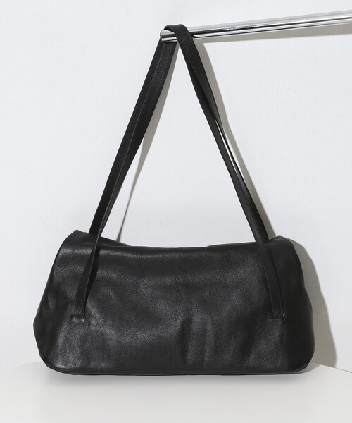 Firsthand(ファーストハンド)の「Firsthand/ファーストハンド レザーフラップ ショルダーバッグ / 牛革 / 撥水レザー(ショルダーバッグ・レディース・ベージュ/ブラック・ONE SIZE)」の17枚目の写真