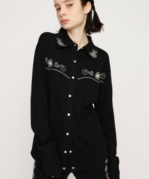 SLY(スライ)の「WESTERN STUDS KNIT SHIRT ウェスタンスタッズニットシャツ 春服(ニット/セーター・レディース・ブラック/ブラウン・FREE)」の1枚目の写真