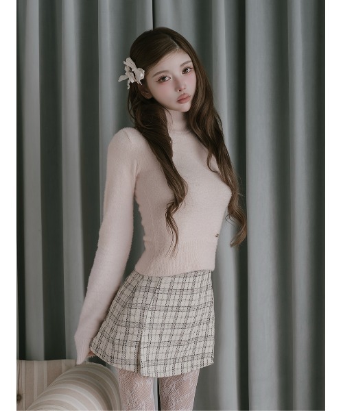 Darich(ダーリッチ)の「ハイネックシャギーニットトップス(ニット/セーター・レディース・グレー/イエロー/ホワイト/ピンク・FREE)」の4枚目の写真