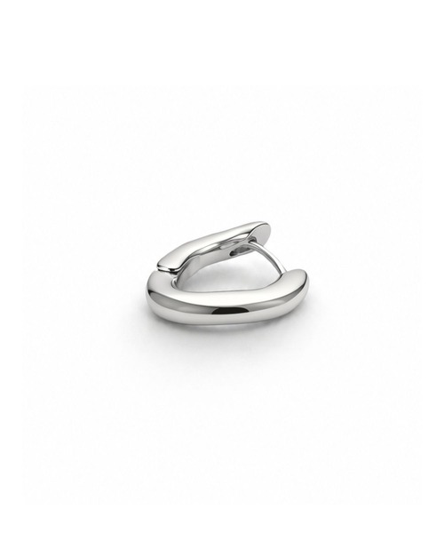 Lyvi(ライビィ)の「Sculpted Flow Hoop Pierce / 金属アレルギー対応(ピアス(両耳用)・レディース・シルバー/ゴールド・FREE)」の7枚目の写真