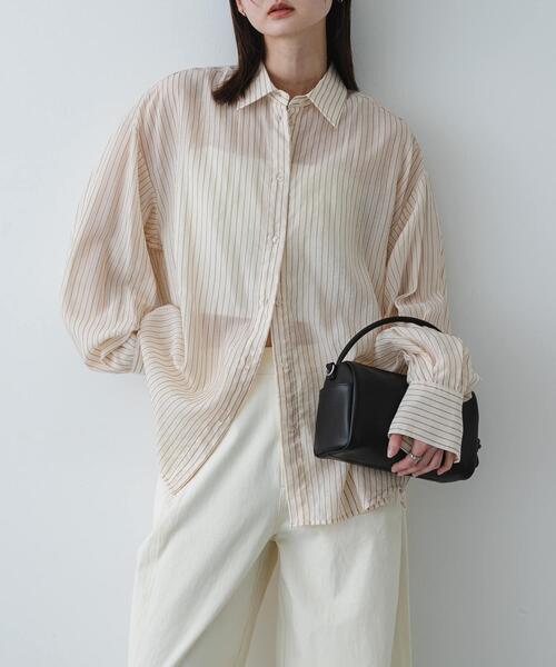 SENSE OF PLACE by URBAN RESEARCH（センスオブプレイスバイアーバンリサーチ）の「『接触冷感/速乾』シアーストライプアレンジシャツ（シャツ/ブラウス・レディース・ライトピンク/ライトブルー/ベージュ・ONE）」の2枚目の写真