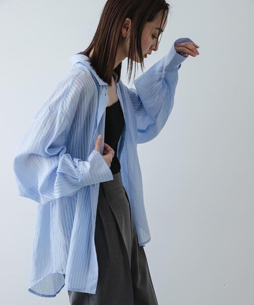 SENSE OF PLACE by URBAN RESEARCH（センスオブプレイスバイアーバンリサーチ）の「『接触冷感/速乾』シアーストライプアレンジシャツ（シャツ/ブラウス・レディース・ライトピンク/ライトブルー/ベージュ・ONE）」の4枚目の写真