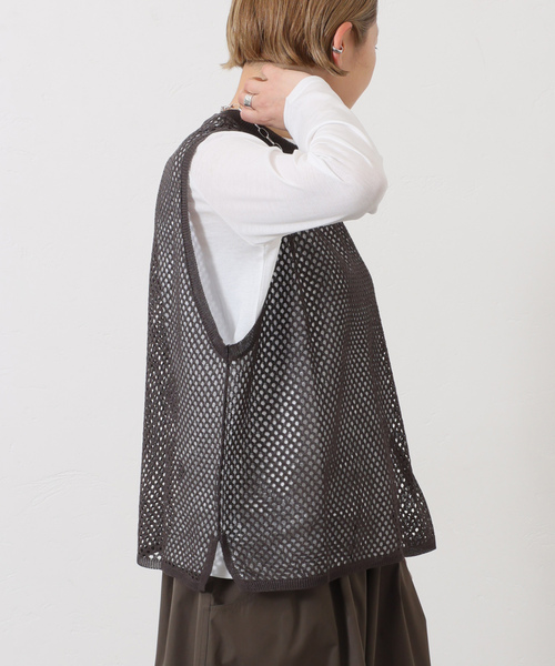 JOURNAL STANDARD LUXE(ジャーナルスタンダード ラックス)の「メッシュアミ ベスト(ベスト・レディース・ホワイト/チャコールグレー/ブラック・FREE)」の14枚目の写真