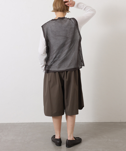JOURNAL STANDARD LUXE(ジャーナルスタンダード ラックス)の「メッシュアミ ベスト(ベスト・レディース・ホワイト/チャコールグレー/ブラック・FREE)」の17枚目の写真