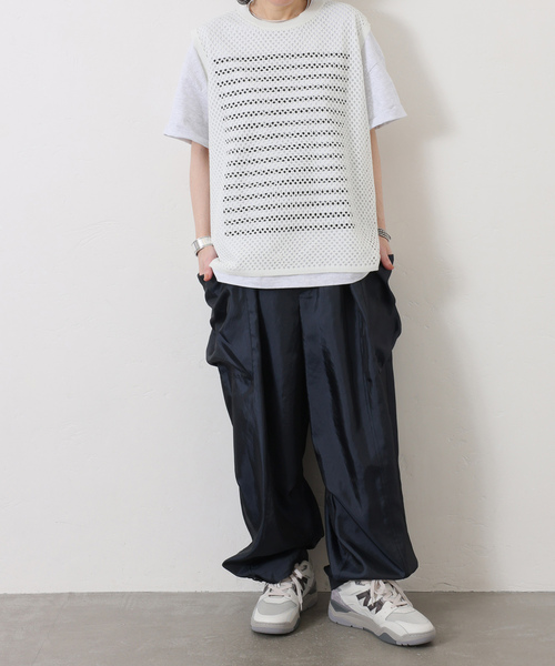 JOURNAL STANDARD LUXE(ジャーナルスタンダード ラックス)の「メッシュアミ ベスト(ベスト・レディース・ホワイト/チャコールグレー/ブラック・FREE)」の21枚目の写真