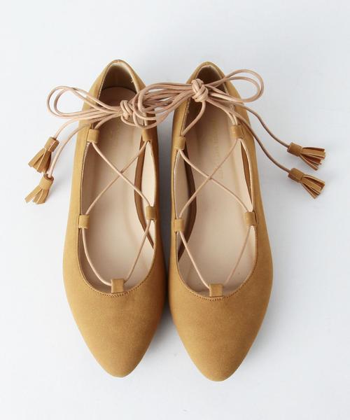 green label relaxing（グリーンレーベルリラクシング）の「KC グラディエーターフラットパンプス◆（パンプス・レディース・ブラック/ライトグレー/ブラウン/オリーブ/ホワイト/シルバー・L(24.5)/S(22.5)/M(23.5)）」の4枚目の写真