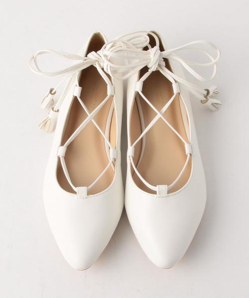 green label relaxing（グリーンレーベルリラクシング）の「KC グラディエーターフラットパンプス◆（パンプス・レディース・ブラック/ライトグレー/ブラウン/オリーブ/ホワイト/シルバー・L(24.5)/S(22.5)/M(23.5)）」の2枚目の写真