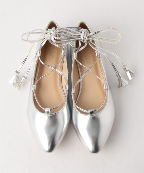 green label relaxing（グリーンレーベルリラクシング）の「KC グラディエーターフラットパンプス◆（パンプス・レディース・ブラック/ライトグレー/ブラウン/オリーブ/ホワイト/シルバー・L(24.5)/S(22.5)/M(23.5)）」の6枚目の写真