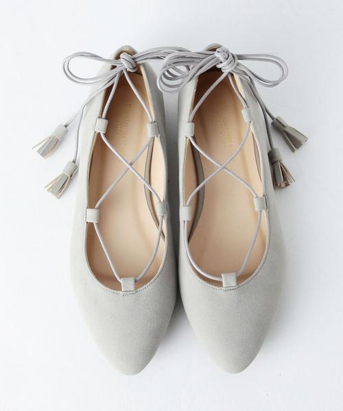 green label relaxing（グリーンレーベルリラクシング）の「KC グラディエーターフラットパンプス◆（パンプス・レディース・ブラック/ライトグレー/ブラウン/オリーブ/ホワイト/シルバー・L(24.5)/S(22.5)/M(23.5)）」の7枚目の写真