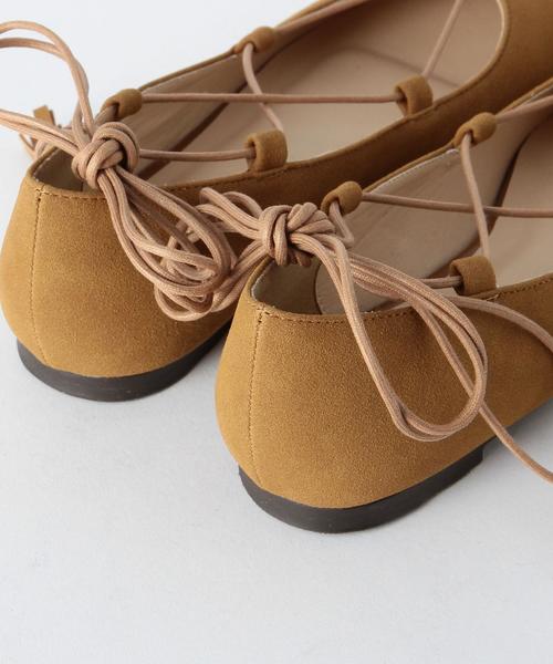 green label relaxing（グリーンレーベルリラクシング）の「KC グラディエーターフラットパンプス◆（パンプス・レディース・ブラック/ライトグレー/ブラウン/オリーブ/ホワイト/シルバー・L(24.5)/S(22.5)/M(23.5)）」の12枚目の写真