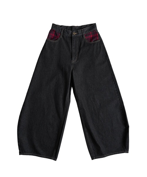 FCMM（エフシーエムエム）の「【日本限定】CURVE DENIM PANTS / カーブデニムパンツ（デニムパンツ・レディース・ブラック/インディゴブルー・SMALL/MEDIUM）」の16枚目の写真