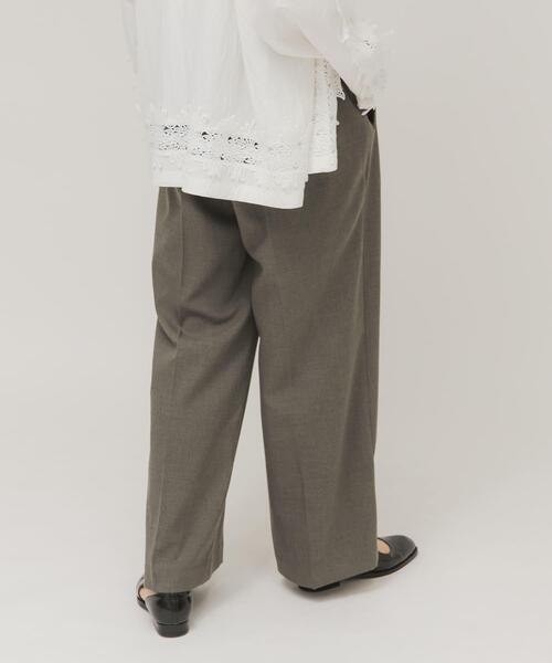 KBF(ケイビーエフ)の「ワンタックミニマルパンツ(その他パンツ・レディース・グレー系その他/チャコールグレー・36/38)」の15枚目の写真