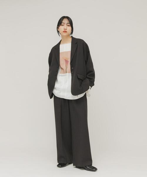 KBF(ケイビーエフ)の「ワンタックミニマルパンツ(その他パンツ・レディース・グレー系その他/チャコールグレー・36/38)」の7枚目の写真