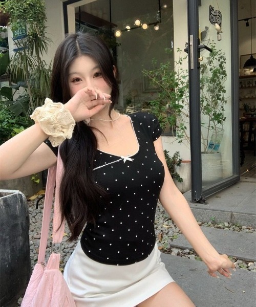 Ritzy(リッツィー)の「ドット柄リボン付き トップス(Tシャツ/カットソー・レディース・ブラック・M)」の2枚目の写真