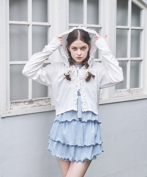 Lovilyn(ラヴィリン)の「UVカットフリルパーカー(パーカー・レディース・ブラック/ホワイト/ホワイト系その他・FREE)」の10枚目の写真