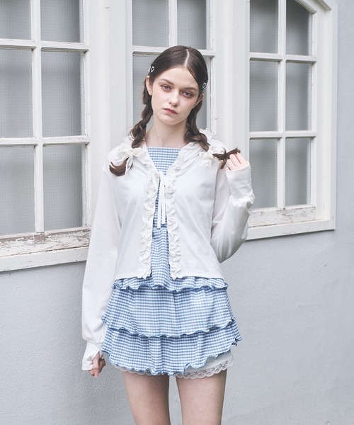 Lovilyn(ラヴィリン)の「UVカットフリルパーカー(パーカー・レディース・ブラック/ホワイト/ホワイト系その他・FREE)」の6枚目の写真