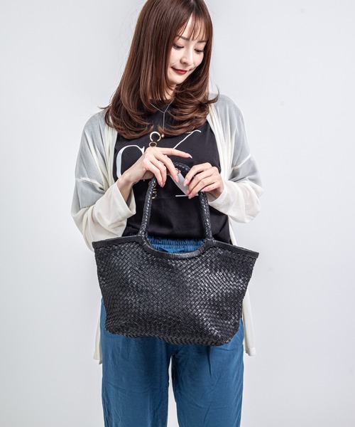 The Bagmati(ザバグマティ)の「【The Bagmati/ザバグマティ】レザートートバッグ ヤギ革(トートバッグ・レディース・ブラック・FREE)」の9枚目の写真