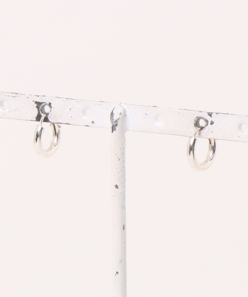 ARCHIVER（アーカイバ）の「【silver925 プレーンピアス】（ピアス（両耳用）・レディース・シルバー・SMALL/X-LARGE/LARGE/MEDIUM/XX-LARGE）」の4枚目の写真