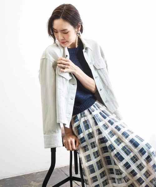 MICHEL KLEIN（ミッシェル・クラン）の「[セットアップ対応]デニムダブルポケットブルゾン（デニムジャケット・レディース・ライトグレー・38）」の14枚目の写真