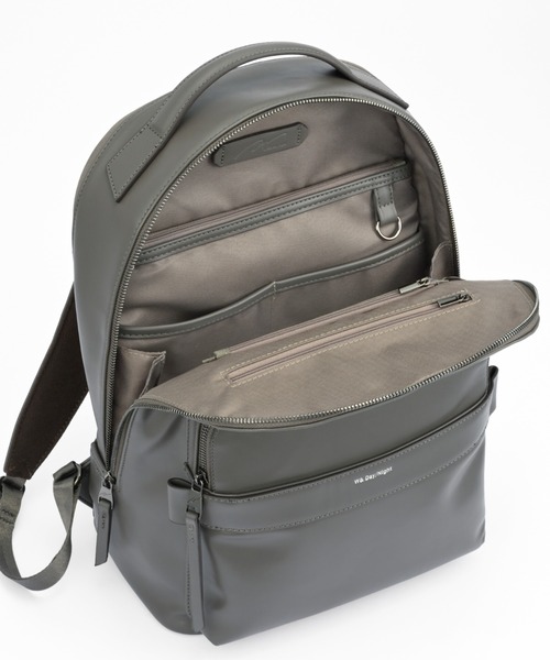 W&.Day/Night（ダブルアンド デイナイト）の「ティルカ ラウンドリュック A4 14.0インチPC 13L 19182（バックパック/リュック・レディース・チャコールグレー/グレイッシュベージュ/ブラック・FREE）」の19枚目の写真