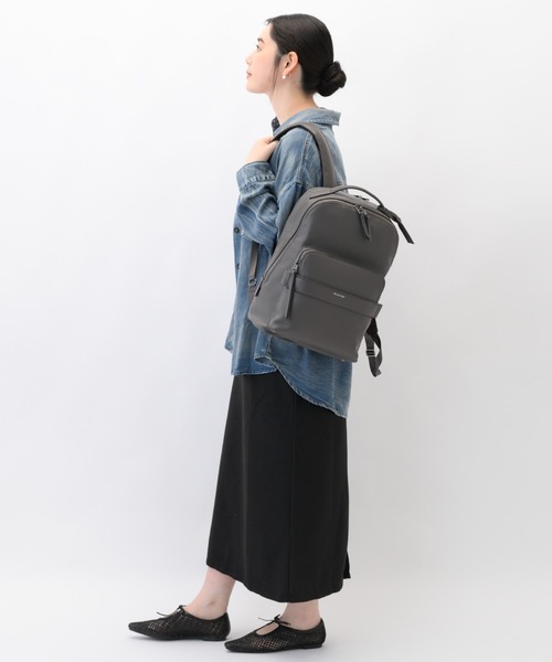 W&.Day/Night（ダブルアンド デイナイト）の「ティルカ ラウンドリュック A4 14.0インチPC 13L 19182（バックパック/リュック・レディース・チャコールグレー/グレイッシュベージュ/ブラック・FREE）」の10枚目の写真