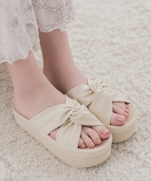 tu-hacci（ツーハッチ）の「バランスウォーカー（ルームシューズ/スリッパ）」