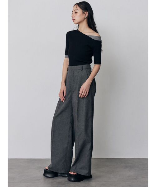 MURUA（ムルーア）の「レイヤードワンショルハーフニット（ニット/セーター・レディース・モカ/ブルー/グレー/ブラック/アイボリー・FREE）」の10枚目の写真