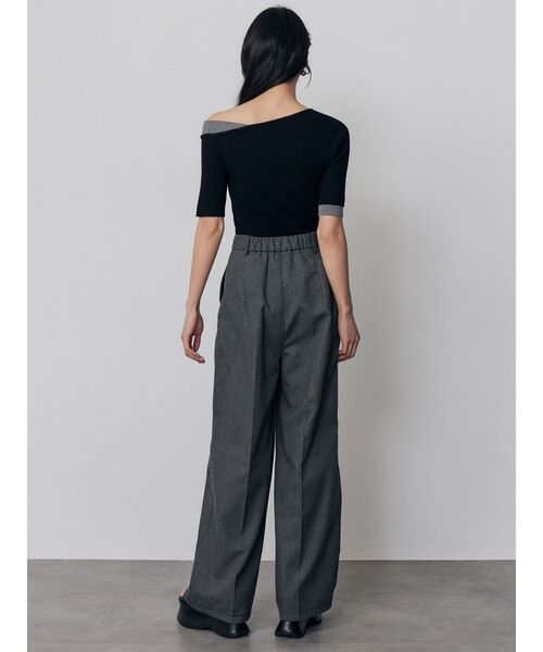 MURUA（ムルーア）の「レイヤードワンショルハーフニット（ニット/セーター・レディース・モカ/ブルー/グレー/ブラック/アイボリー・FREE）」の11枚目の写真