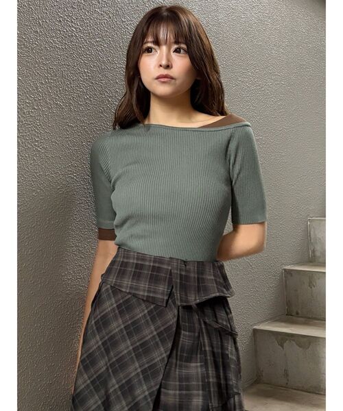 MURUA（ムルーア）の「レイヤードワンショルハーフニット（ニット/セーター・レディース・モカ/ブルー/グレー/ブラック/アイボリー・FREE）」の20枚目の写真