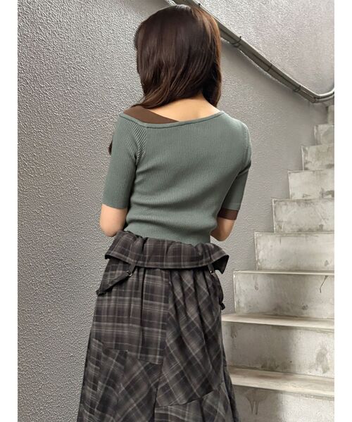 MURUA（ムルーア）の「レイヤードワンショルハーフニット（ニット/セーター・レディース・モカ/ブルー/グレー/ブラック/アイボリー・FREE）」の22枚目の写真