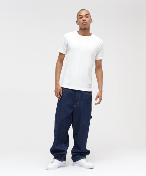 AVIREX(アヴィレックス)の「MINI WAFFLE HENLEY NECK T-SHIRT "STENCIL" / ミニワッフル ヘンリーネック Tシャツ ”ステンシル” / AVIREX / アヴィレックス(Tシャツ/カットソー・メンズ・ブラック/オフホワイト/チャコール・X-LARGE/LARGE/MEDIUM/SMALL)」の12枚目の写真