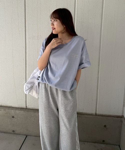 continuer de NICE CLAUP(コンティニューデナイスクラップ)の「甘さのあるプリントが主役、レースウサギBIGT(Tシャツ/カットソー・レディース・オートミール/チャコールグレー/オフホワイト/サックスブルー・FREE)」の21枚目の写真