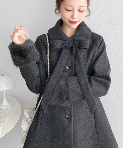 moment+（モーメントプラス）の「ニットメルトン袖口ファーマルチリボンミドル丈フレアコート（ステンカラーコート・レディース・ベージュ/ブラック/グレー系その他/アイボリー・M/L）」の19枚目の写真