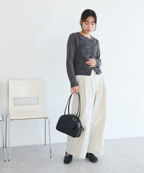 CRAFT STANDARD BOUTIQUE(クラフトスタンダードブティック)の「シャーリングカーディガン(カーディガン/ボレロ・レディース・杢グレー/グリーン系その他3/アイボリー・FREE)」の8枚目の写真