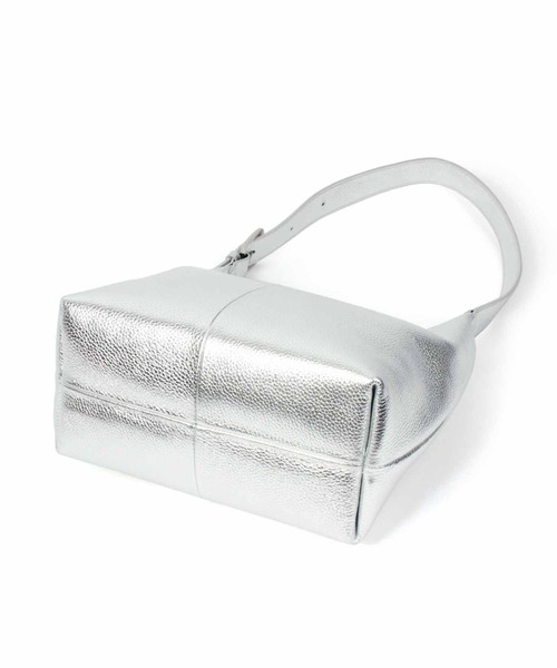 Beau're(ヴュレ)の「【BEAURE】ホーボー BAG B-26133(トートバッグ・レディース・ブラック/シルバー・FREE)」の14枚目の写真