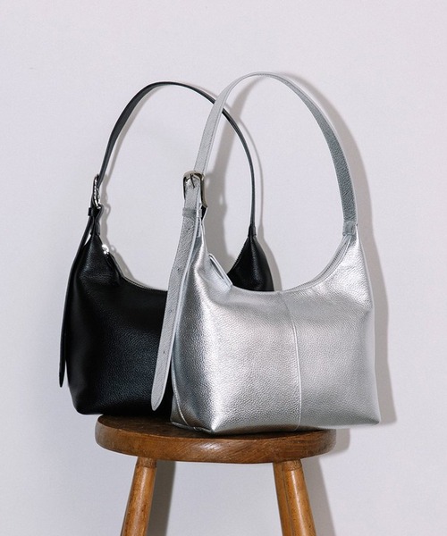 Beau're(ヴュレ)の「【BEAURE】ホーボー BAG B-26133(トートバッグ・レディース・ブラック/シルバー・FREE)」の18枚目の写真
