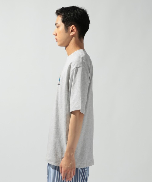 NEW BALANCE（ニューバランス）の「【New Balance(ニューバランス)】ギカ ラインアップ オーバーサイズ Tシャツ（Tシャツ/カットソー・メンズ・ライトグレー・LARGE）」の6枚目の写真