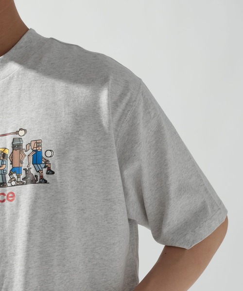 NEW BALANCE（ニューバランス）の「【New Balance(ニューバランス)】ギカ ラインアップ オーバーサイズ Tシャツ（Tシャツ/カットソー・メンズ・ライトグレー・LARGE）」の10枚目の写真