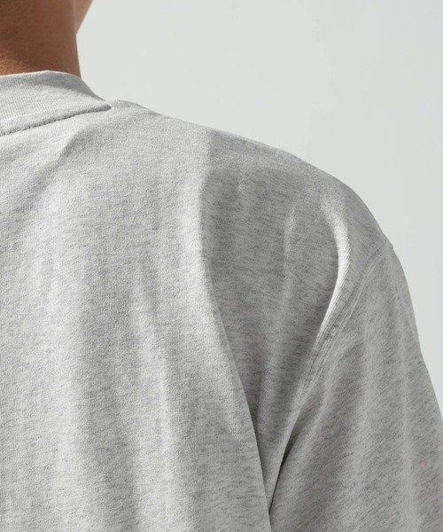 NEW BALANCE（ニューバランス）の「【New Balance(ニューバランス)】ギカ ラインアップ オーバーサイズ Tシャツ（Tシャツ/カットソー・メンズ・ライトグレー・LARGE）」の12枚目の写真