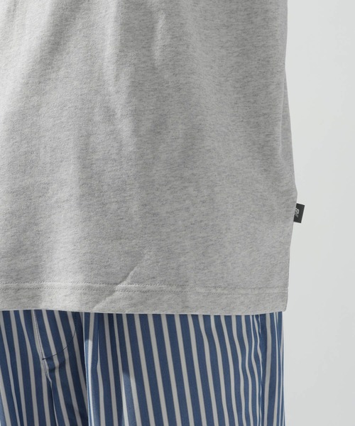 NEW BALANCE（ニューバランス）の「【New Balance(ニューバランス)】ギカ ラインアップ オーバーサイズ Tシャツ（Tシャツ/カットソー・メンズ・ライトグレー・LARGE）」の13枚目の写真