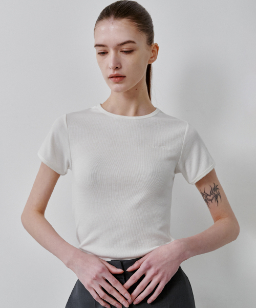 MALOUPE(マロップ)の「5213 リブスリム半袖Tシャツ (ホワイト)(Tシャツ/カットソー・レディース・ホワイト・FREE)」の3枚目の写真