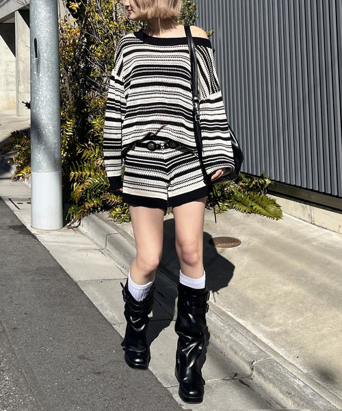 SPIRALGIRL（スパイラルガール）の「ボーダーオフショルトップス×ショートパンツ（セットアップ・レディース・ブラック/マルチ・FREE）」の7枚目の写真