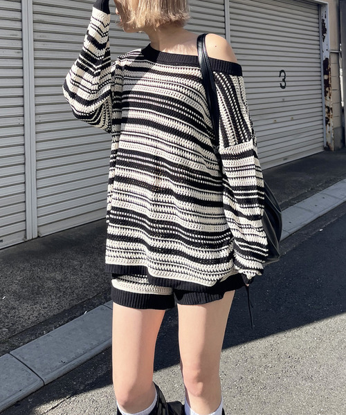 SPIRALGIRL（スパイラルガール）の「ボーダーオフショルトップス×ショートパンツ（セットアップ・レディース・ブラック/マルチ・FREE）」の10枚目の写真