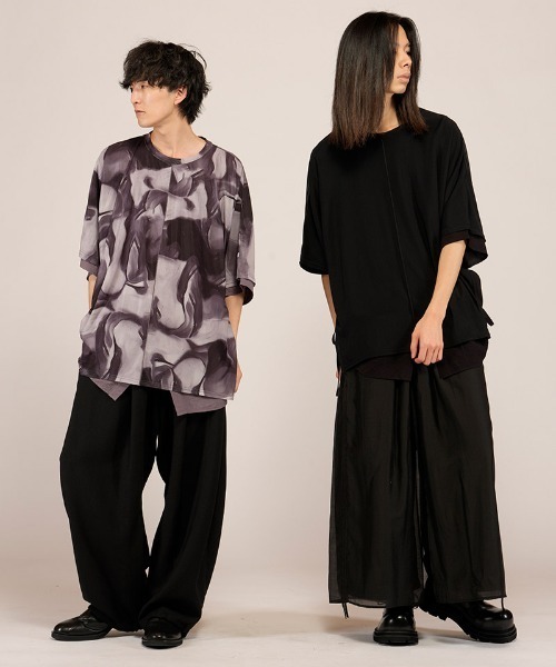 NO ID.(ノーアイディ)の「mt10527-ドローストリングスシアーレイヤードBIG-T Tシャツ(458006-486T)(Tシャツ/カットソー・メンズ・その他/ブラック/ホワイト・ONE SIZE)」の9枚目の写真