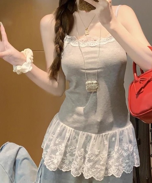Chiina(チーナ)の「Chiina / レース レイヤードキャミソール(タンクトップ・レディース・ホワイト/グレー・SMALL)」の1枚目の写真